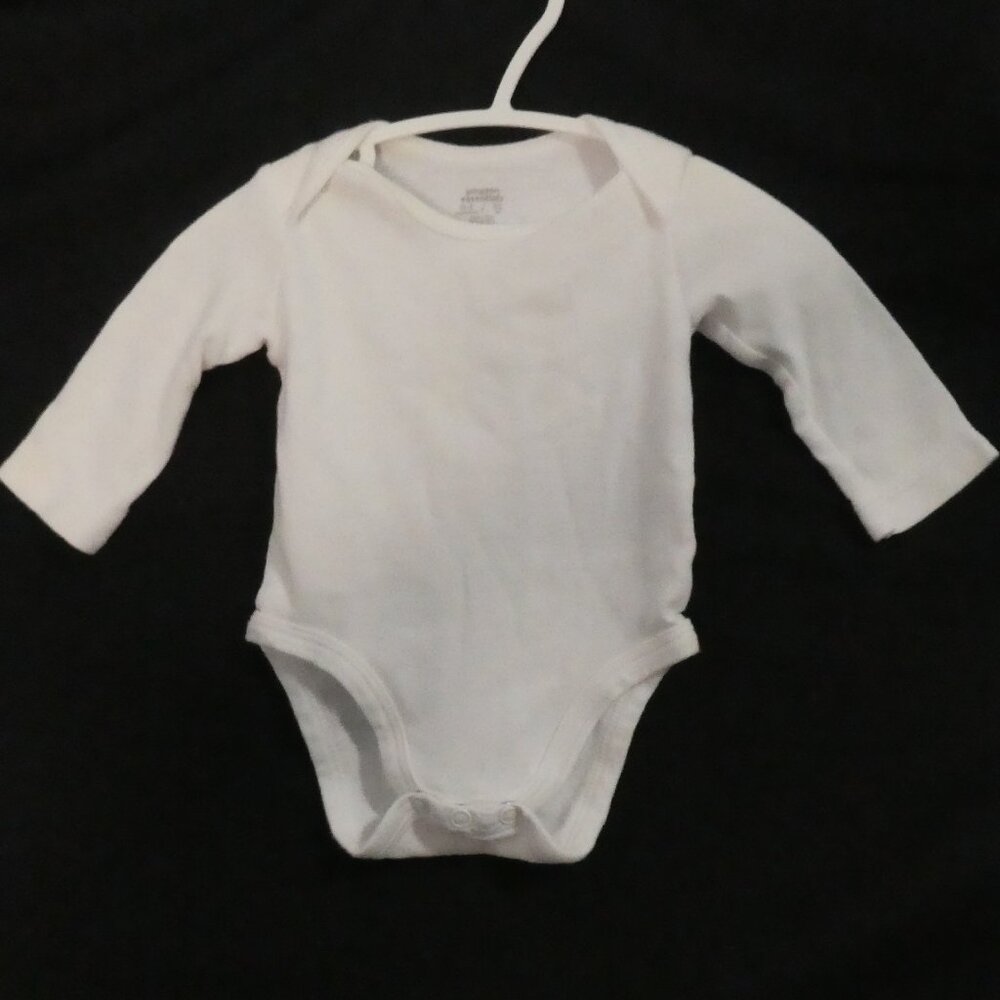 AMAZON ESSENTIALS White Long Sleeve Bodysuit 0-3 Months